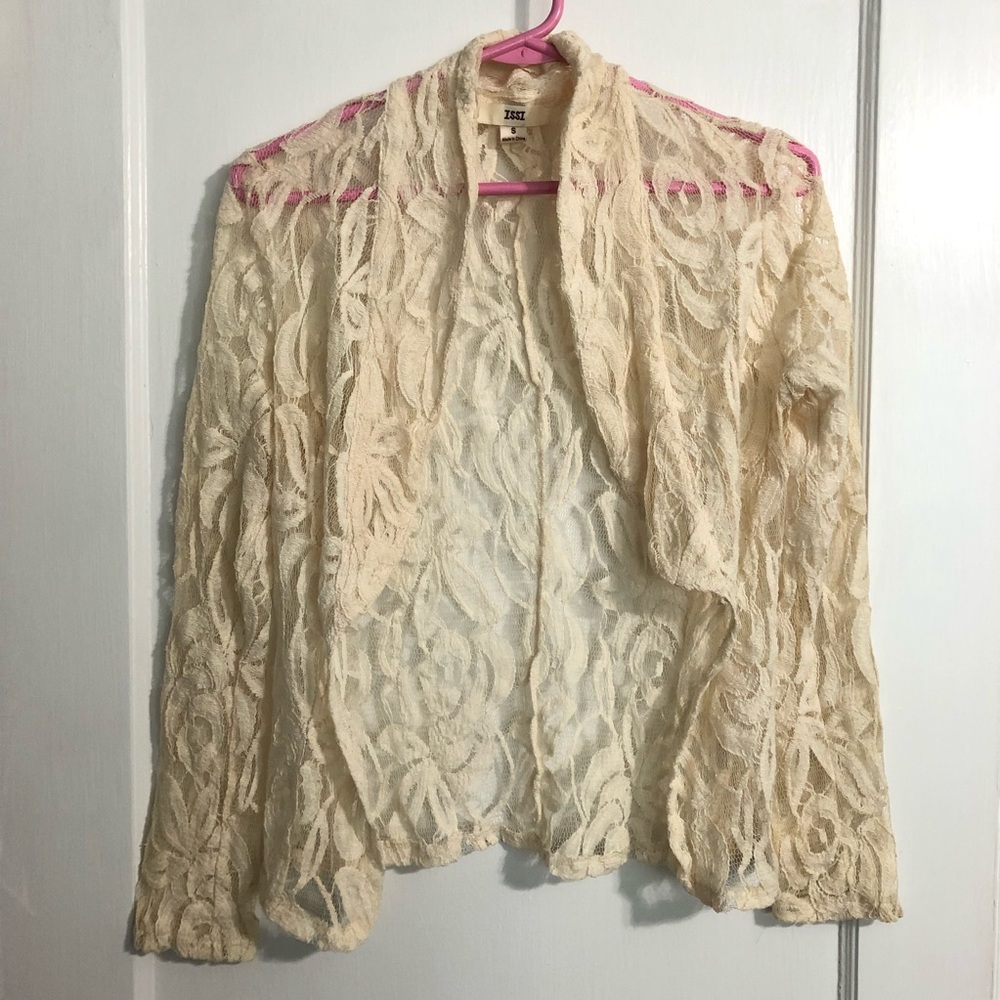 ISSI Small Lace Cream Long Sleeve Blouse